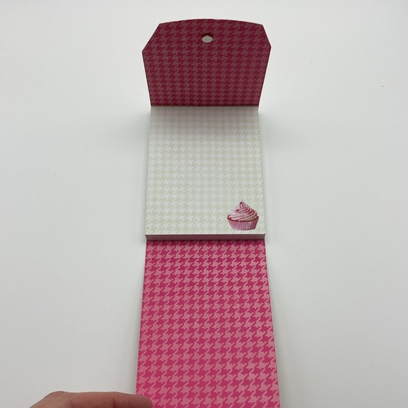 Decorative Mini Cupcake Decoration Notepad Magnetic Closure FREE W/ $36 purchase - Picture 3 of 11